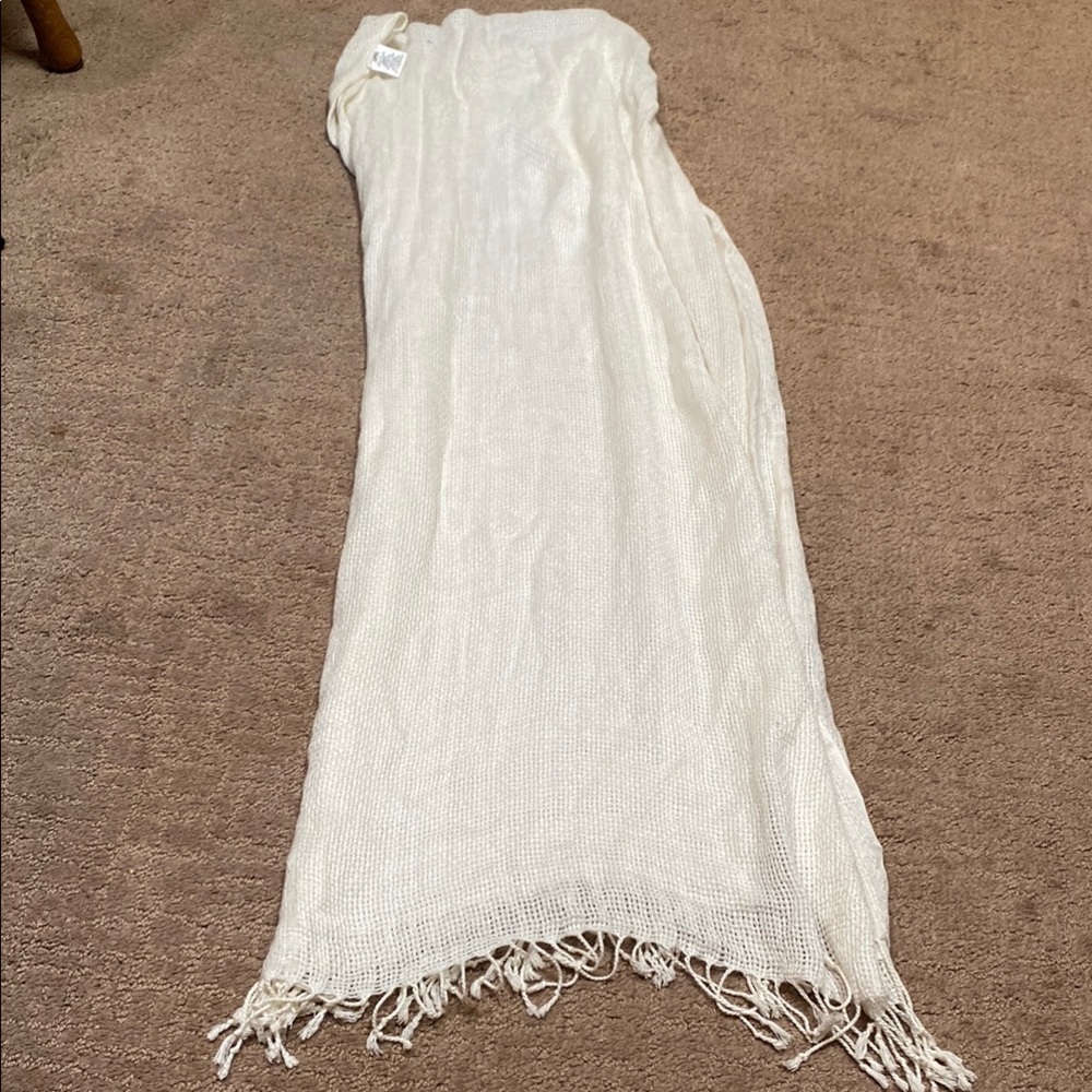White Lightweight Scarf with Fringed Ends